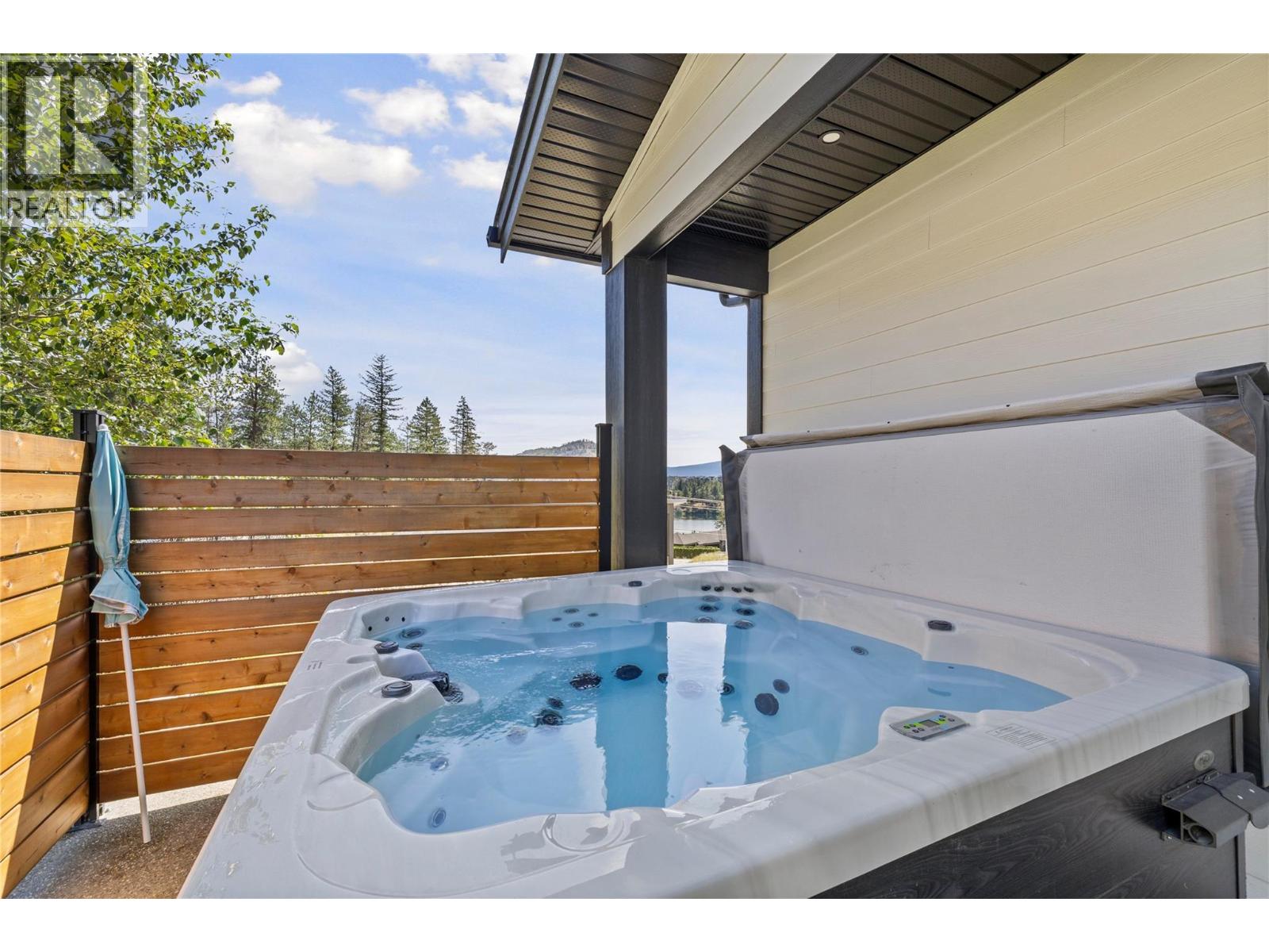 2846 Canyon Crest Drive Property Photo 47