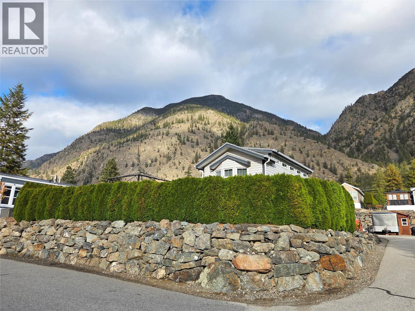 4354 Highway 3 Unit# 77 Property Photo 17