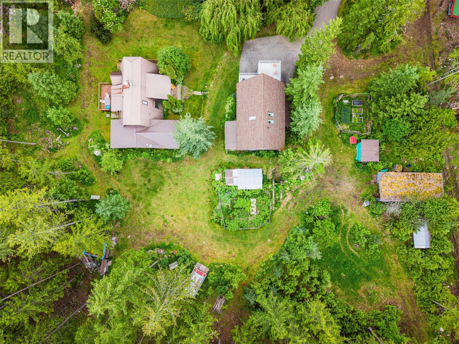 7346 Harrop Procter Road Property Photo 3