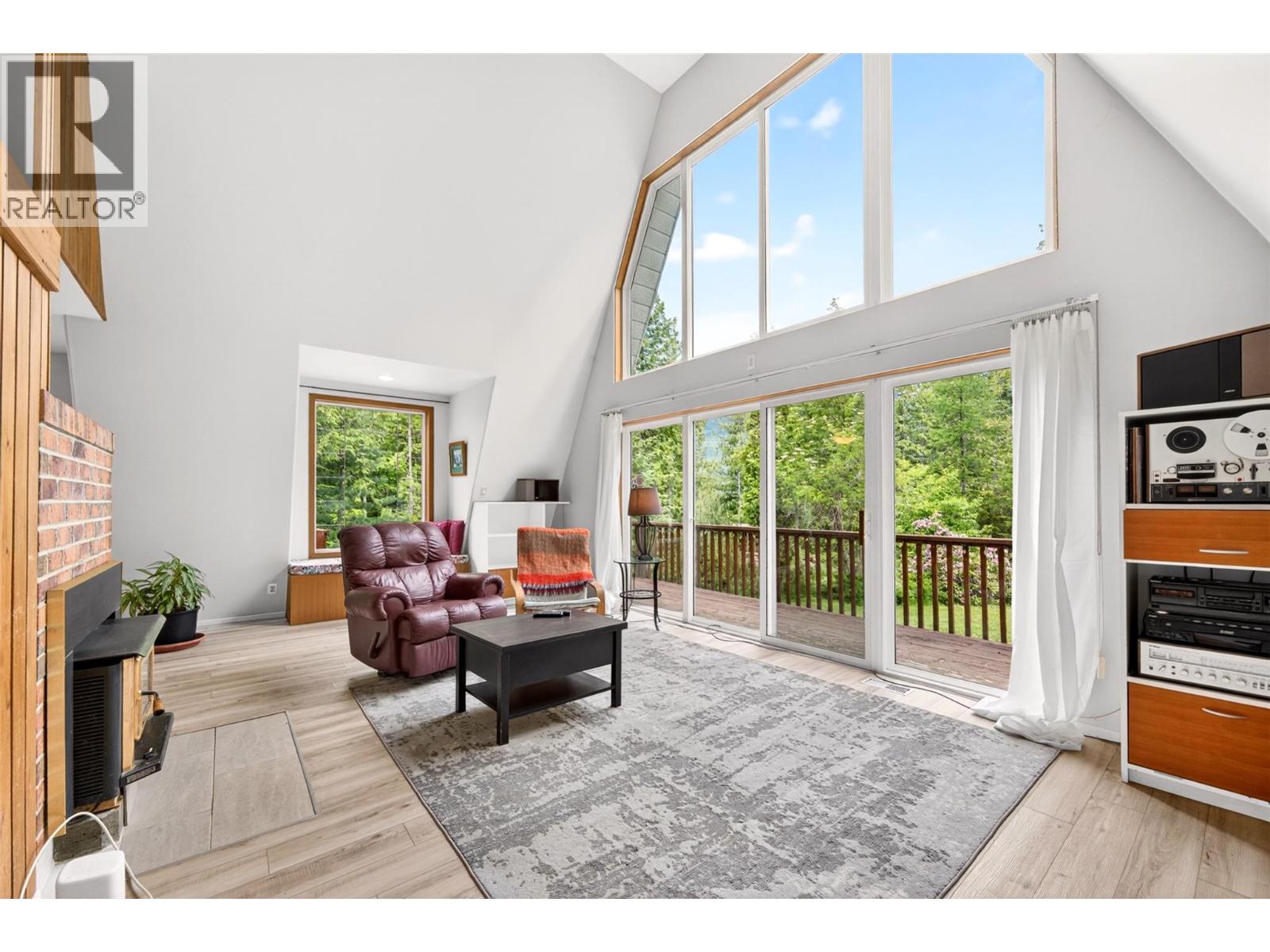 7346 Harrop Procter Road Property Photo 15