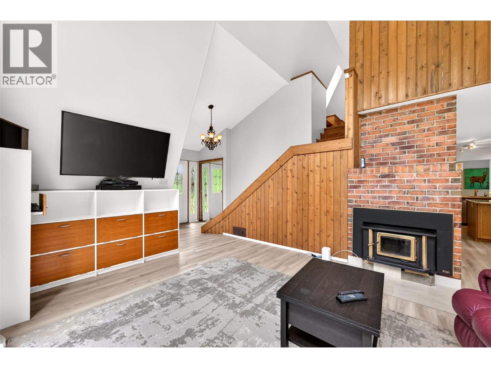 7346 Harrop Procter Road Property Photo 17