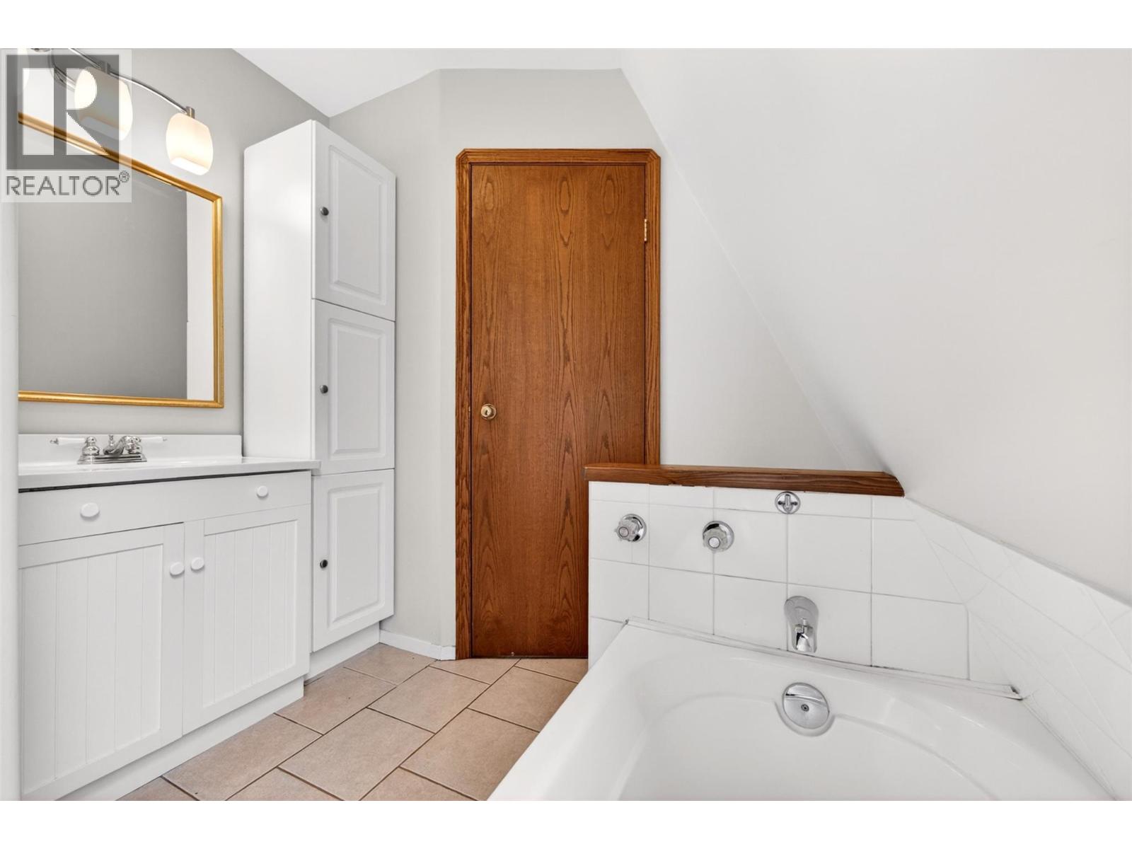 7346 Harrop Procter Road Property Photo 22