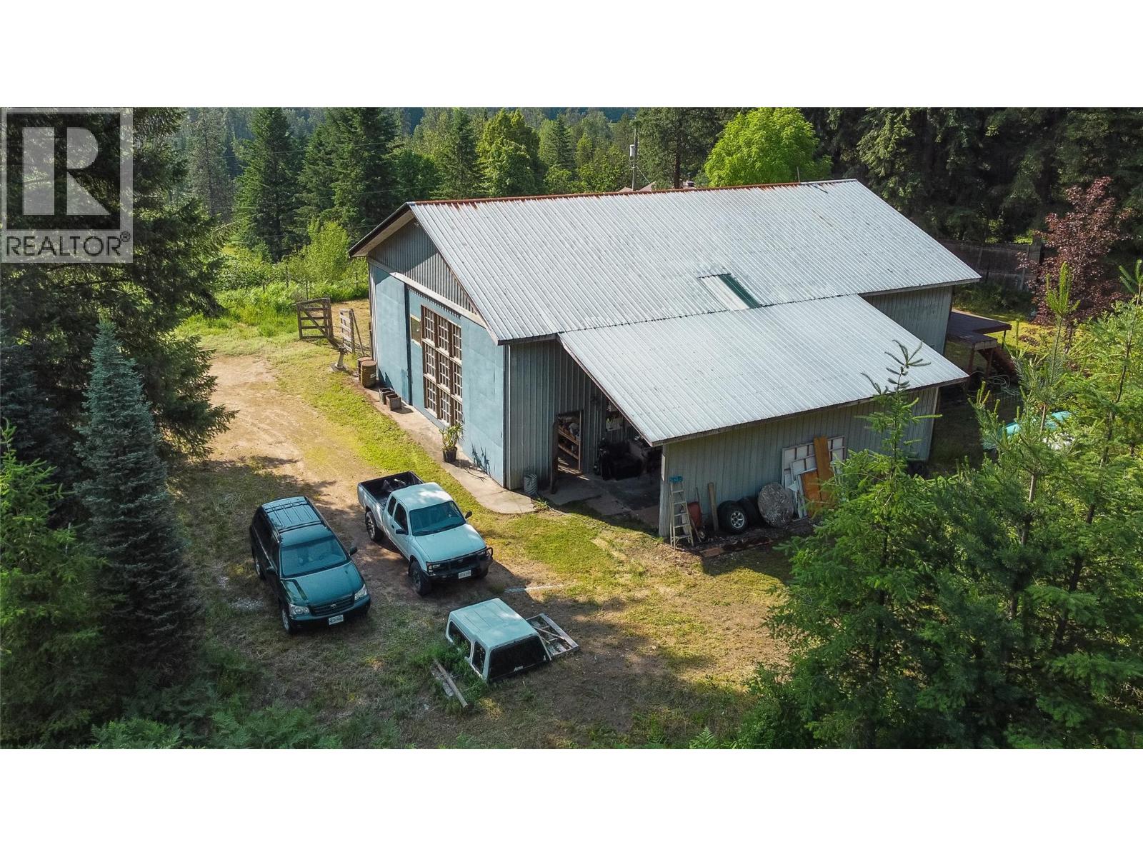 6777 Perry's Back Road Property Photo 4
