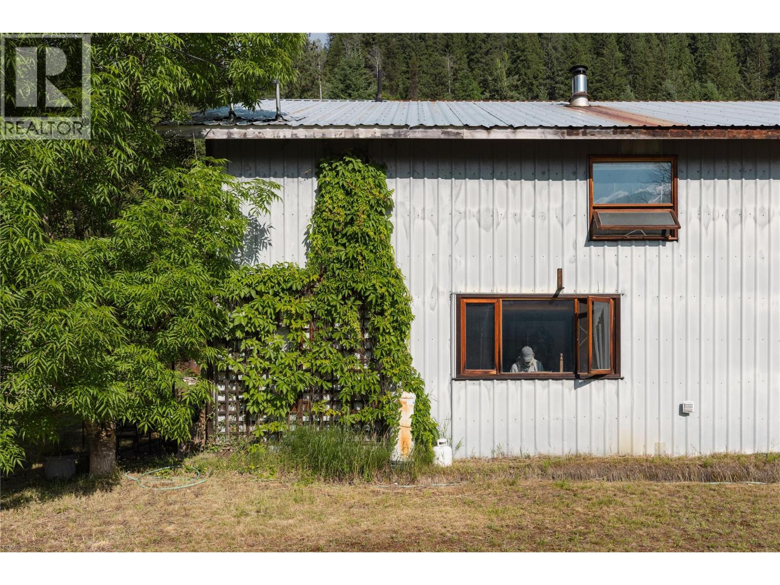 6777 Perry's Back Road Property Photo 34