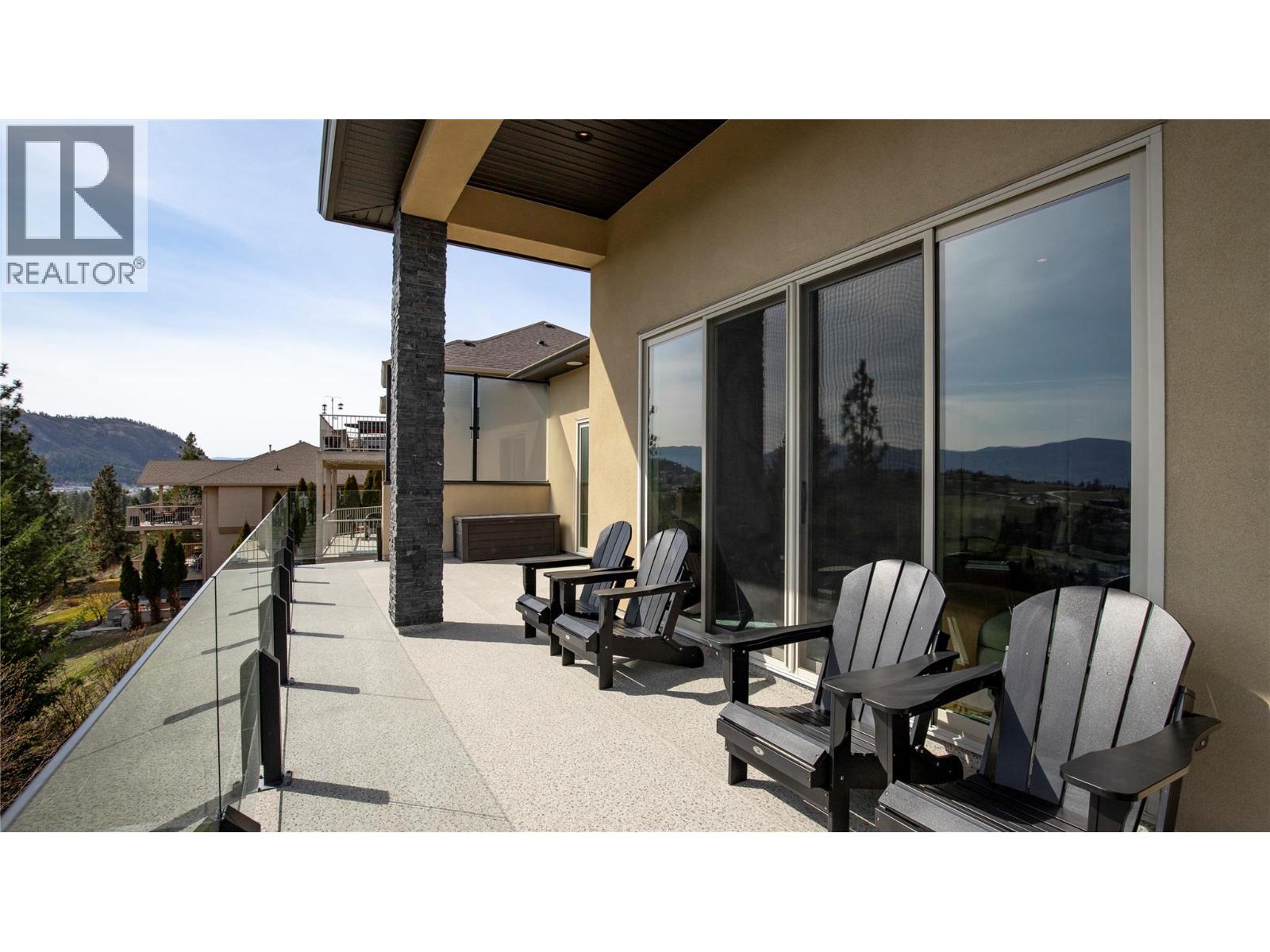 1086 Aurora Heights Property Photo 29