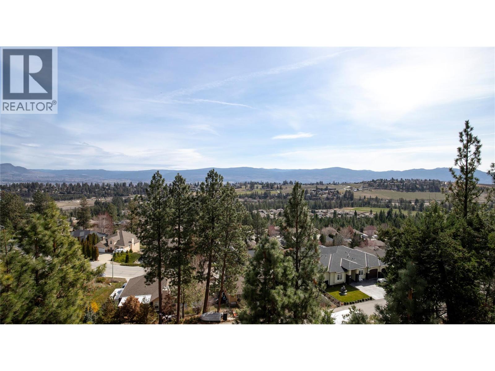 1086 Aurora Heights Property Photo 30