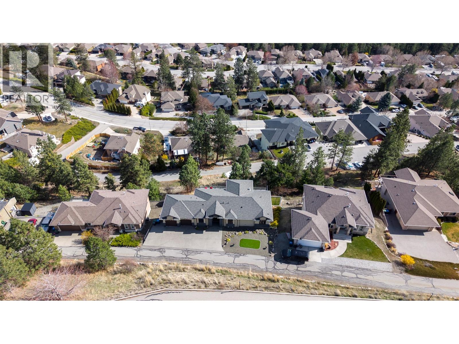 1086 Aurora Heights Property Photo 47