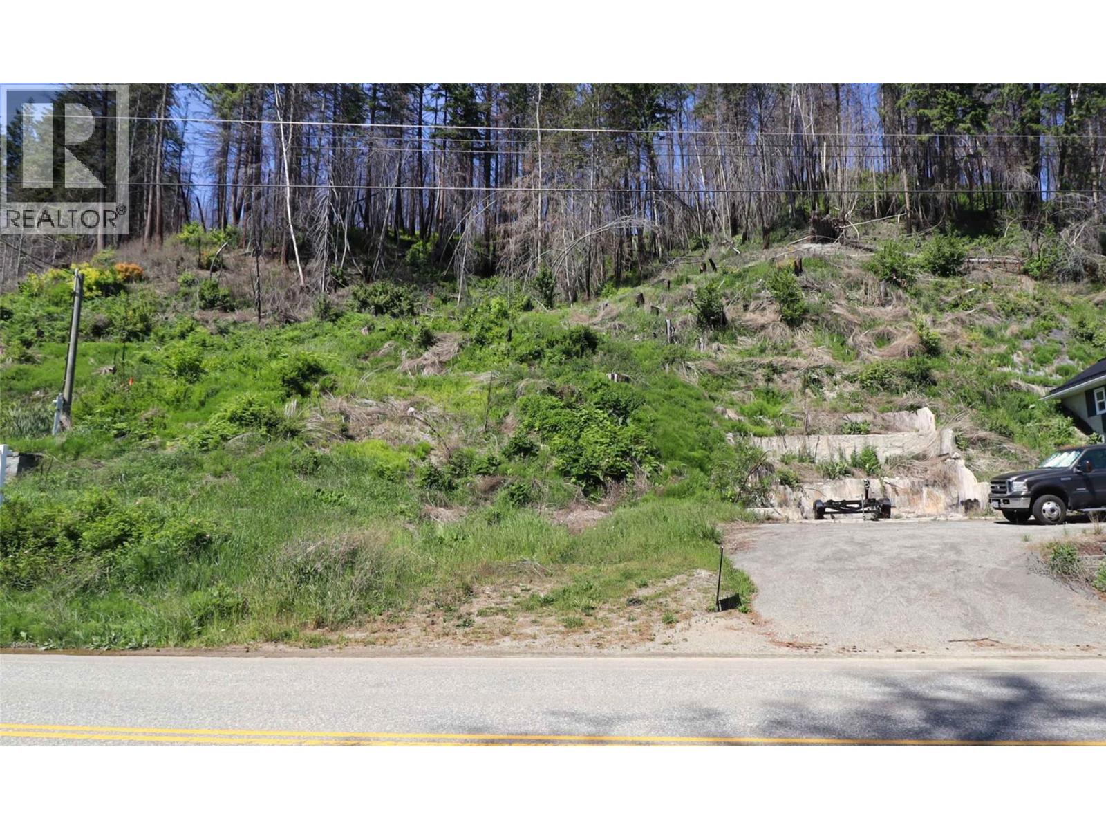 5185 Squilax Anglemont Road Property Photo 11