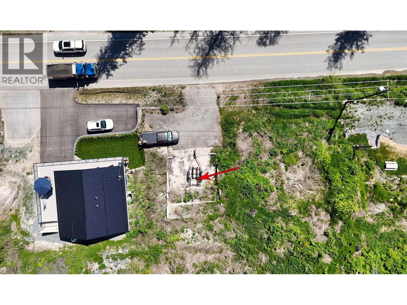 5185 Squilax Anglemont Road Property Photo 30