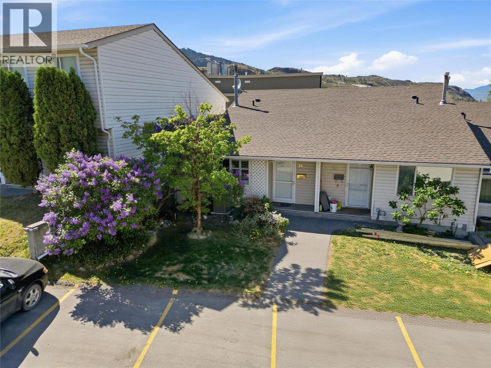 460 DALGLEISH Drive Unit# 28
