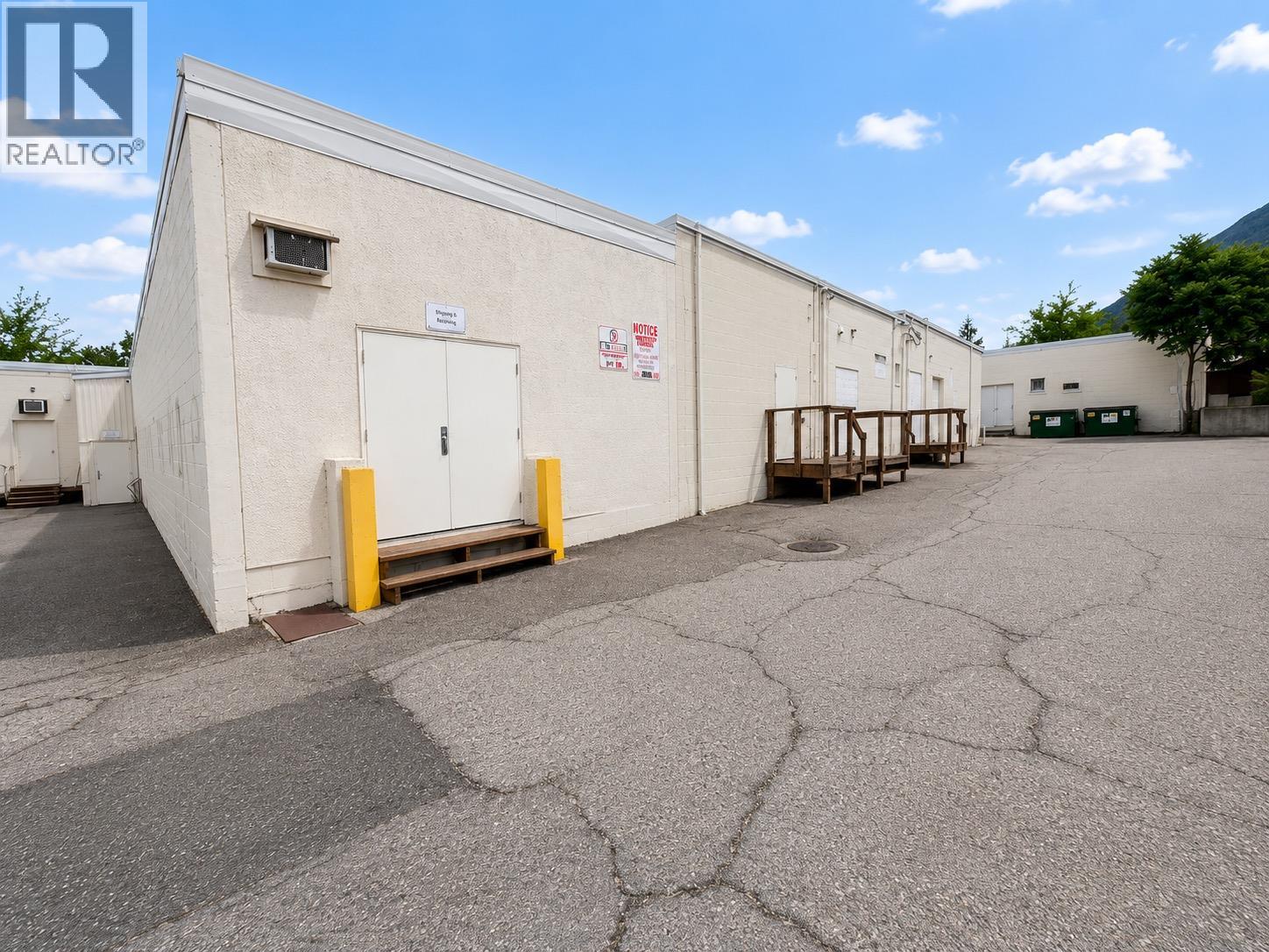 1127 4th Street Property Photo 9