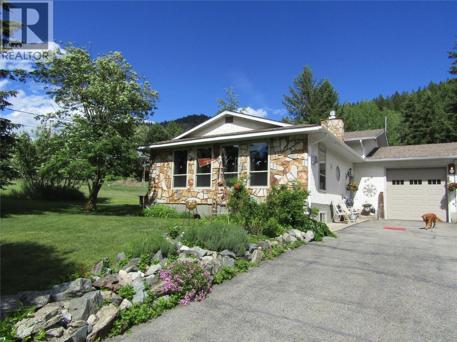884 Strathmore Avenue Property Photo 1