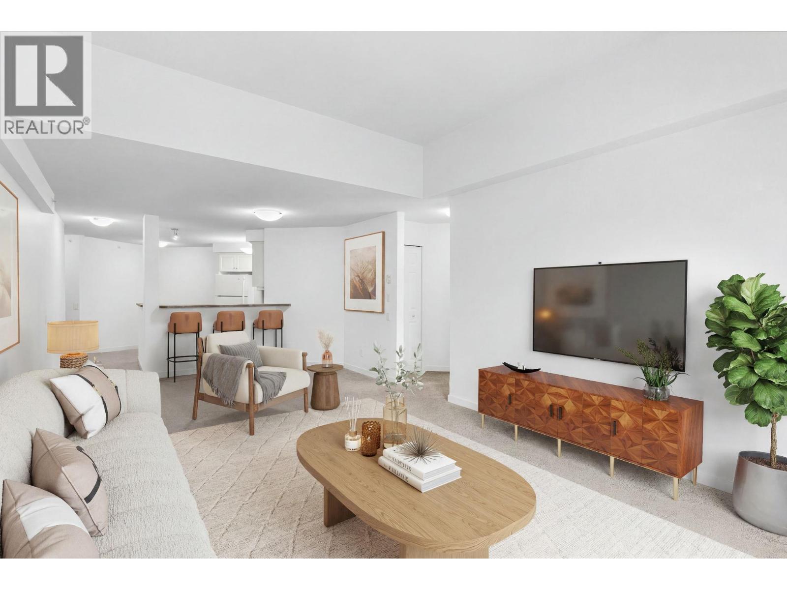 515 Houghton Road Unit# 311