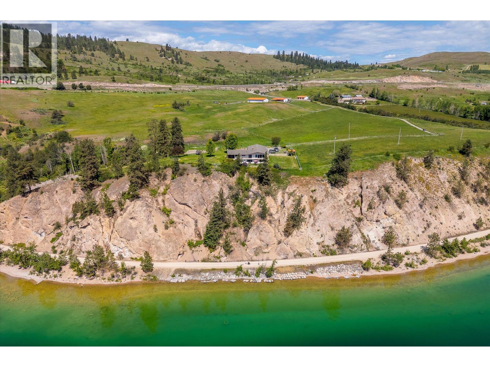 201 Highway 97 Property Photo 51