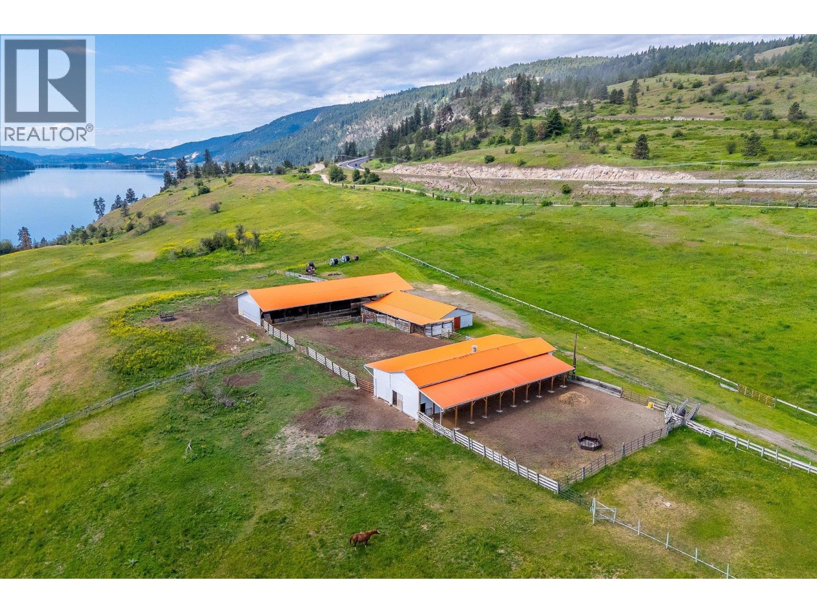 201 Highway 97 Property Photo 18