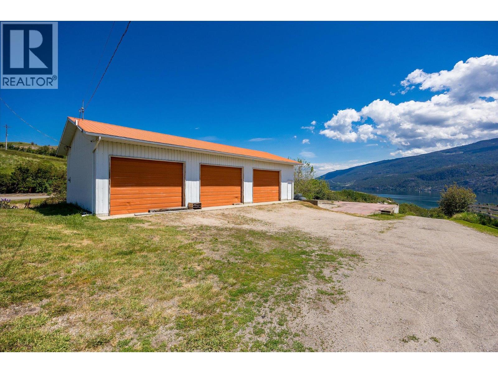 201 Highway 97 Property Photo 26