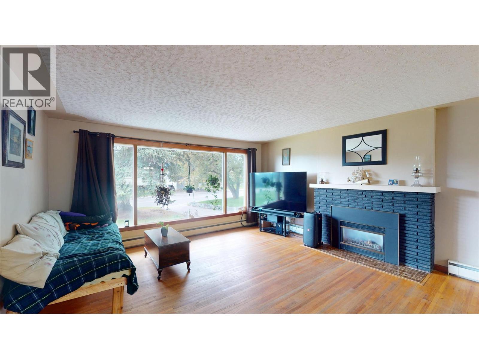 511 14th Avenue S Property Photo 5
