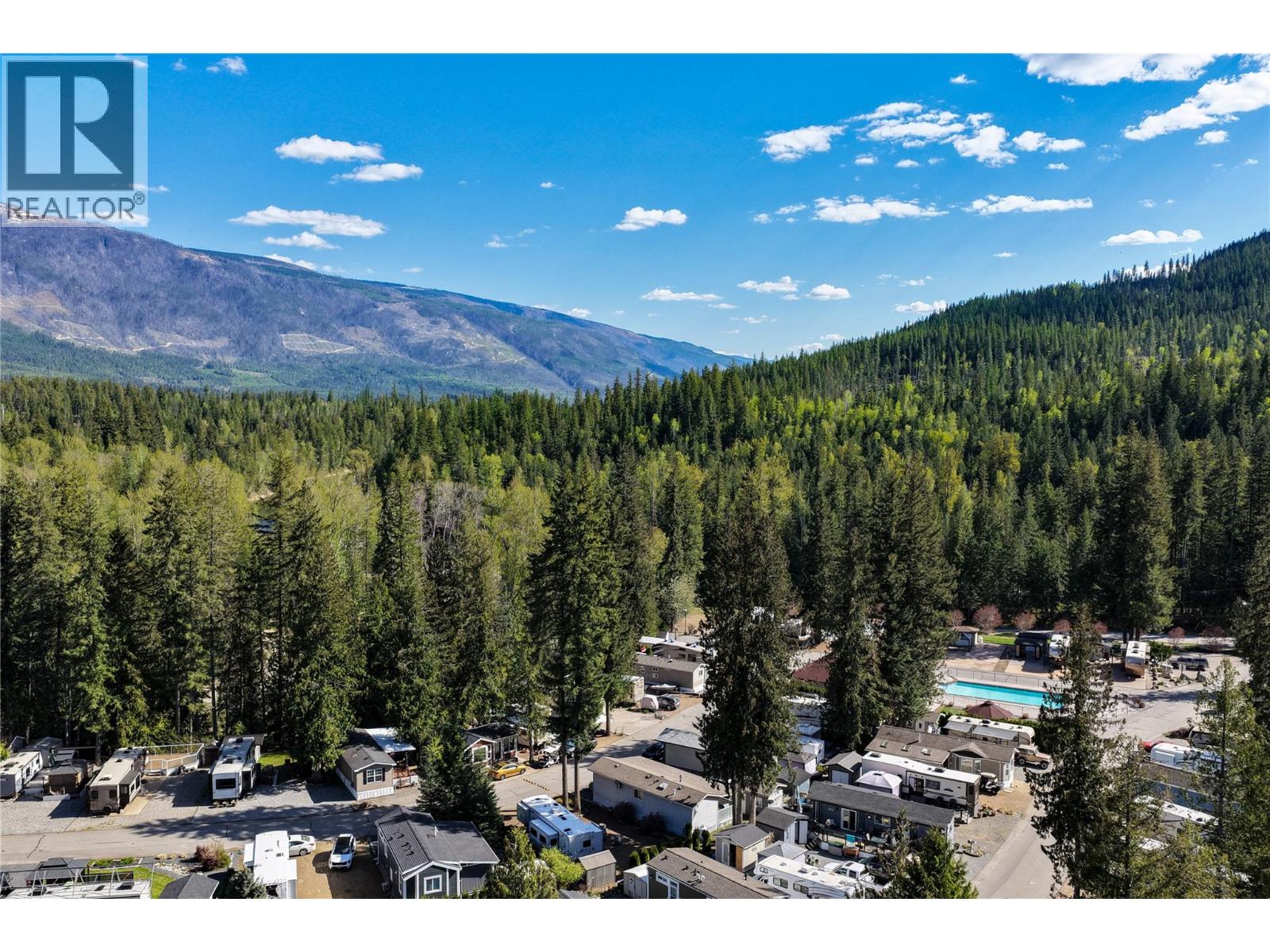 3303 Mabel Lake Road Unit# 52 Lot# 52 Property Photo 14