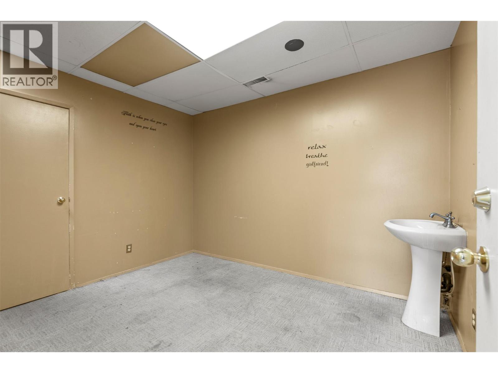 3107 30 Avenue Property Photo 20