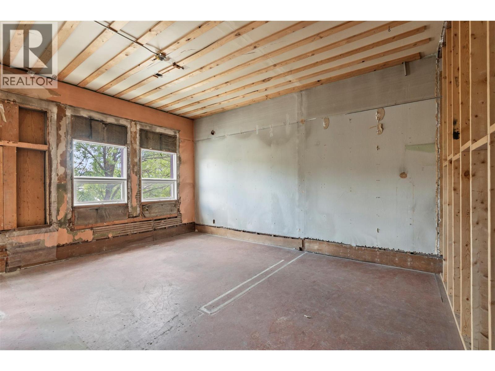 3107 30 Avenue Property Photo 23