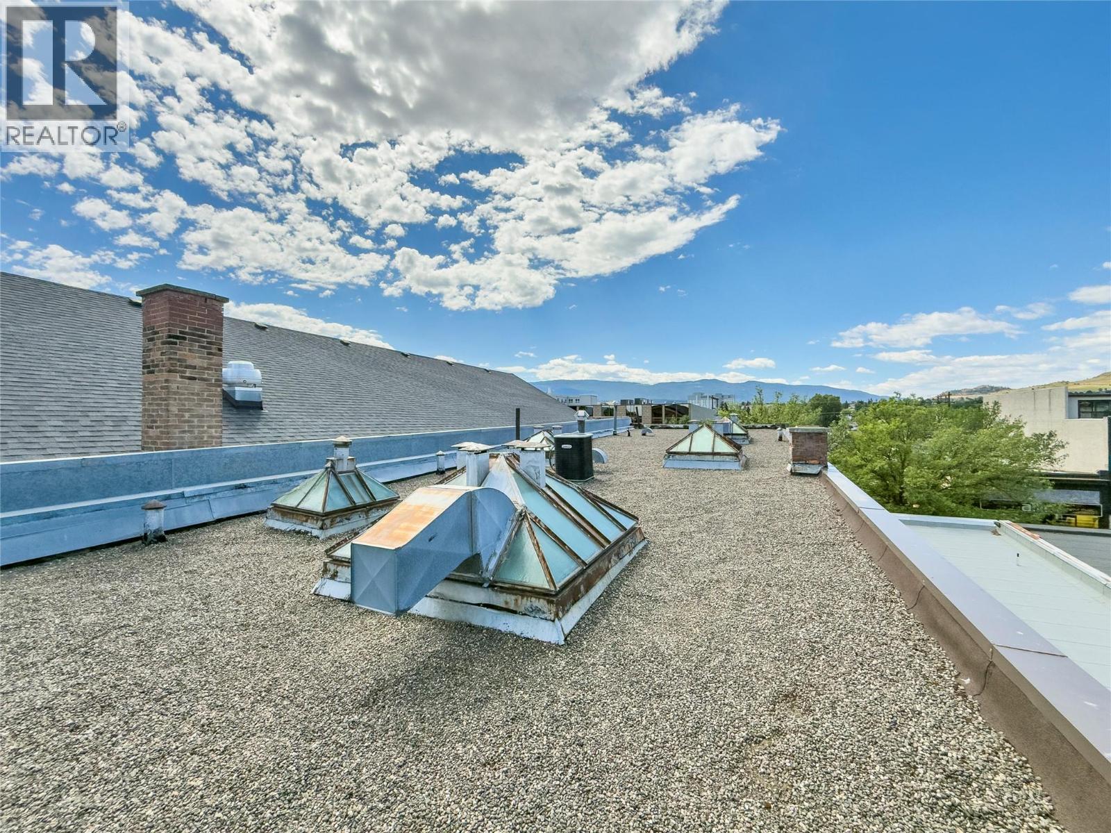 3107 30 Avenue Property Photo 33