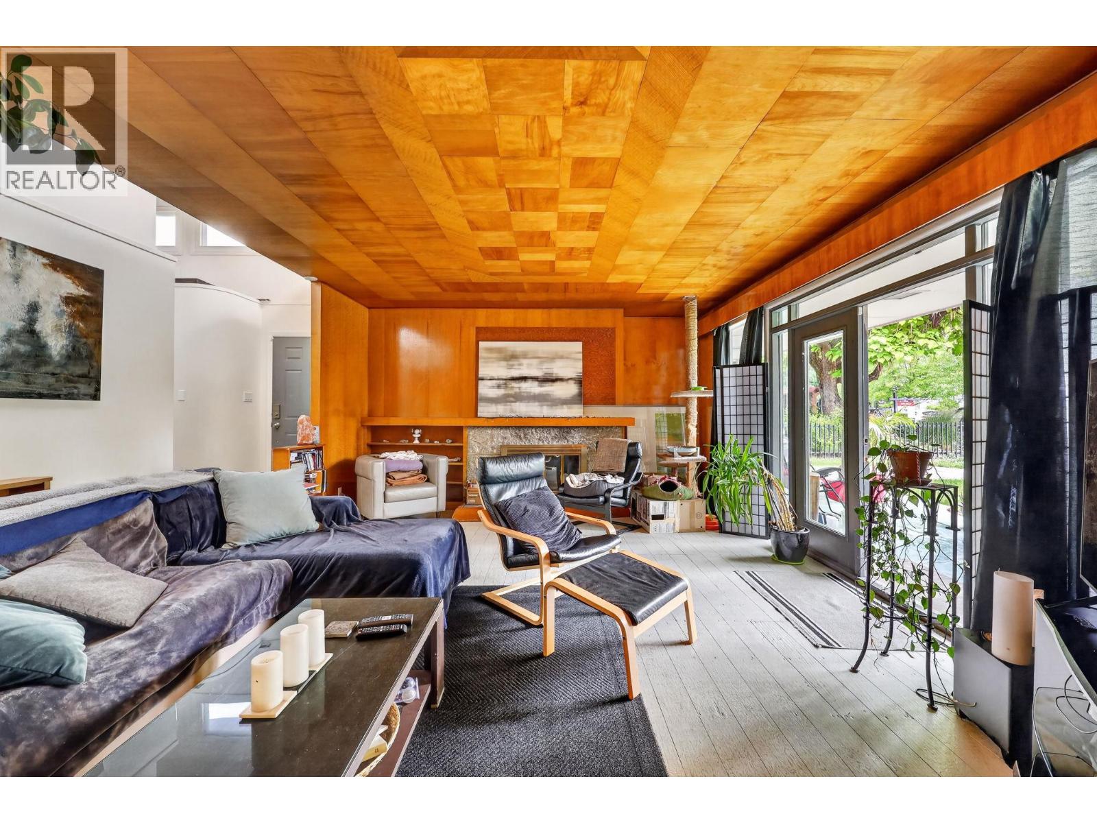348 Burne Avenue Property Photo 3