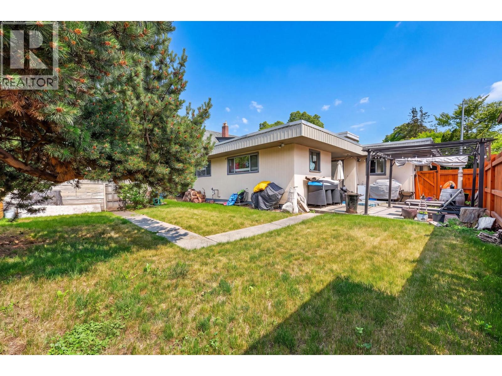 348 Burne Avenue Property Photo 15