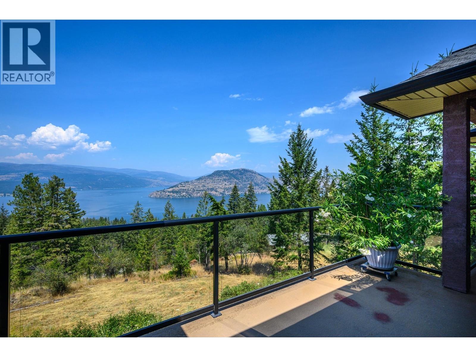 9265 Kokanee Road Property Photo 2