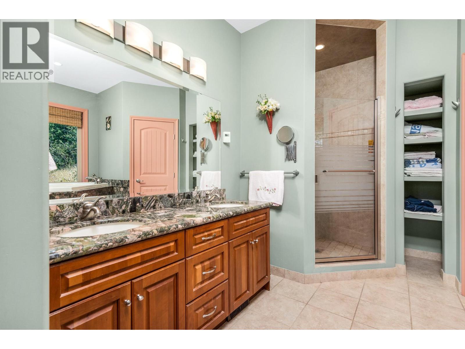 9265 Kokanee Road Property Photo 27
