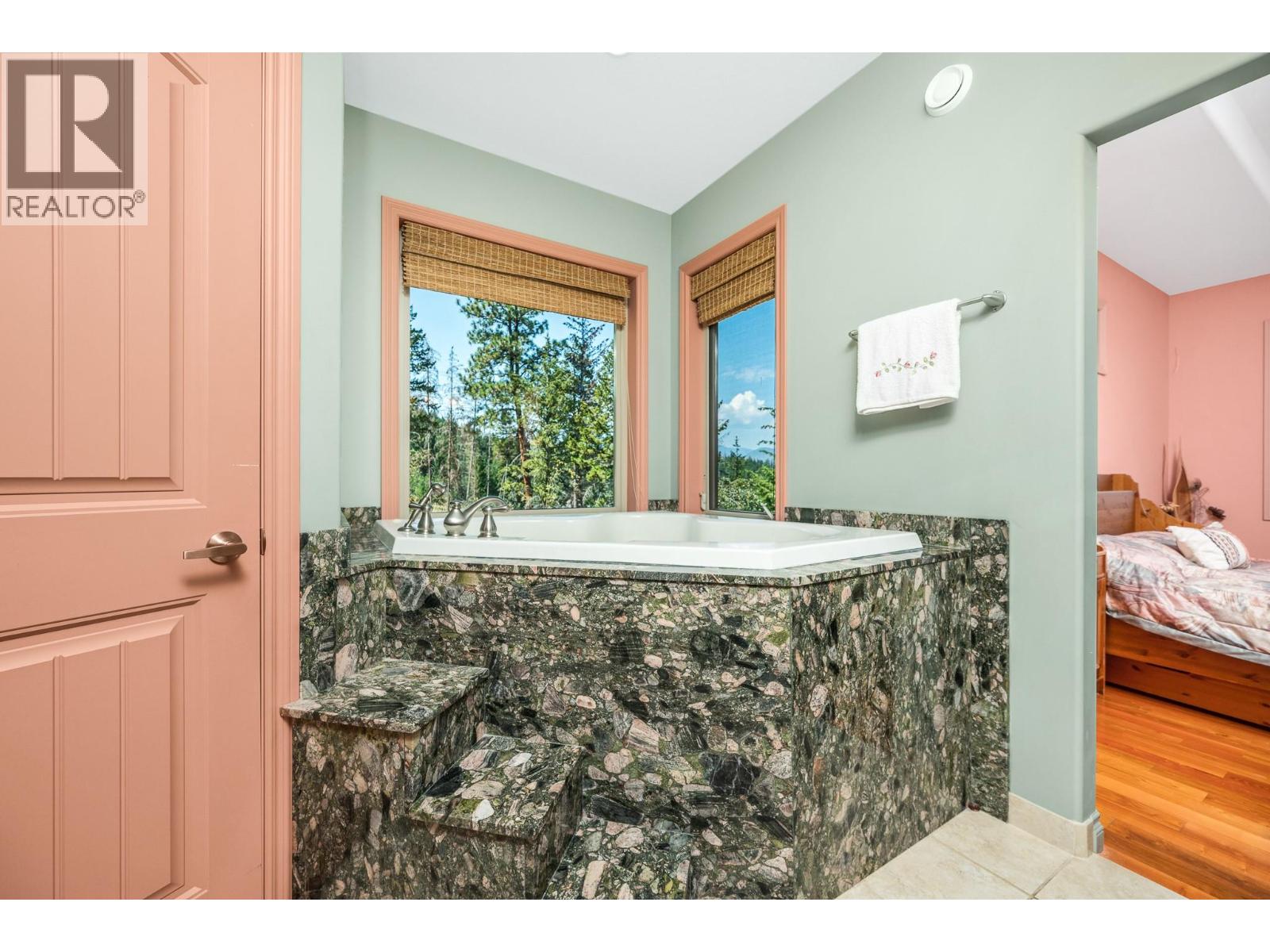 9265 Kokanee Road Property Photo 28
