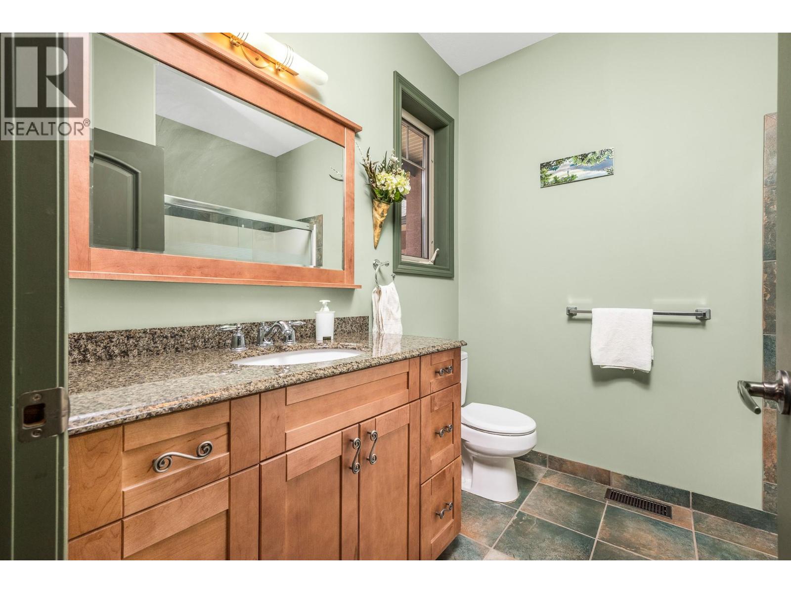 9265 Kokanee Road Property Photo 33