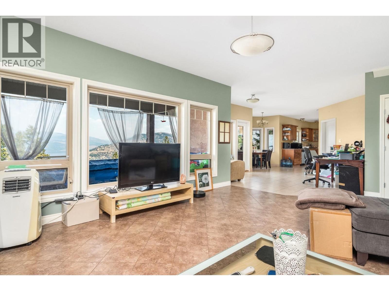 9265 Kokanee Road Property Photo 41