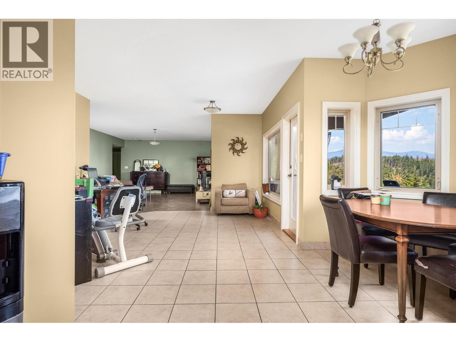 9265 Kokanee Road Property Photo 44