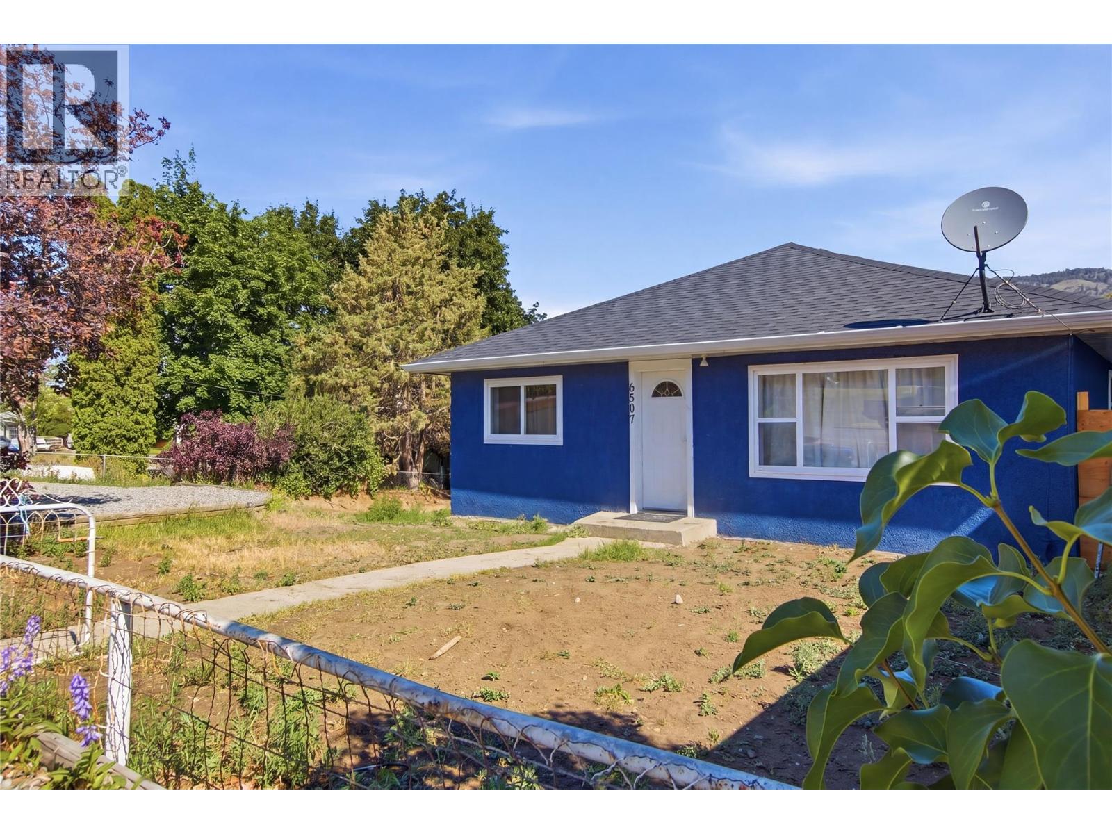 6507 Savona Access Road Property Photo 2