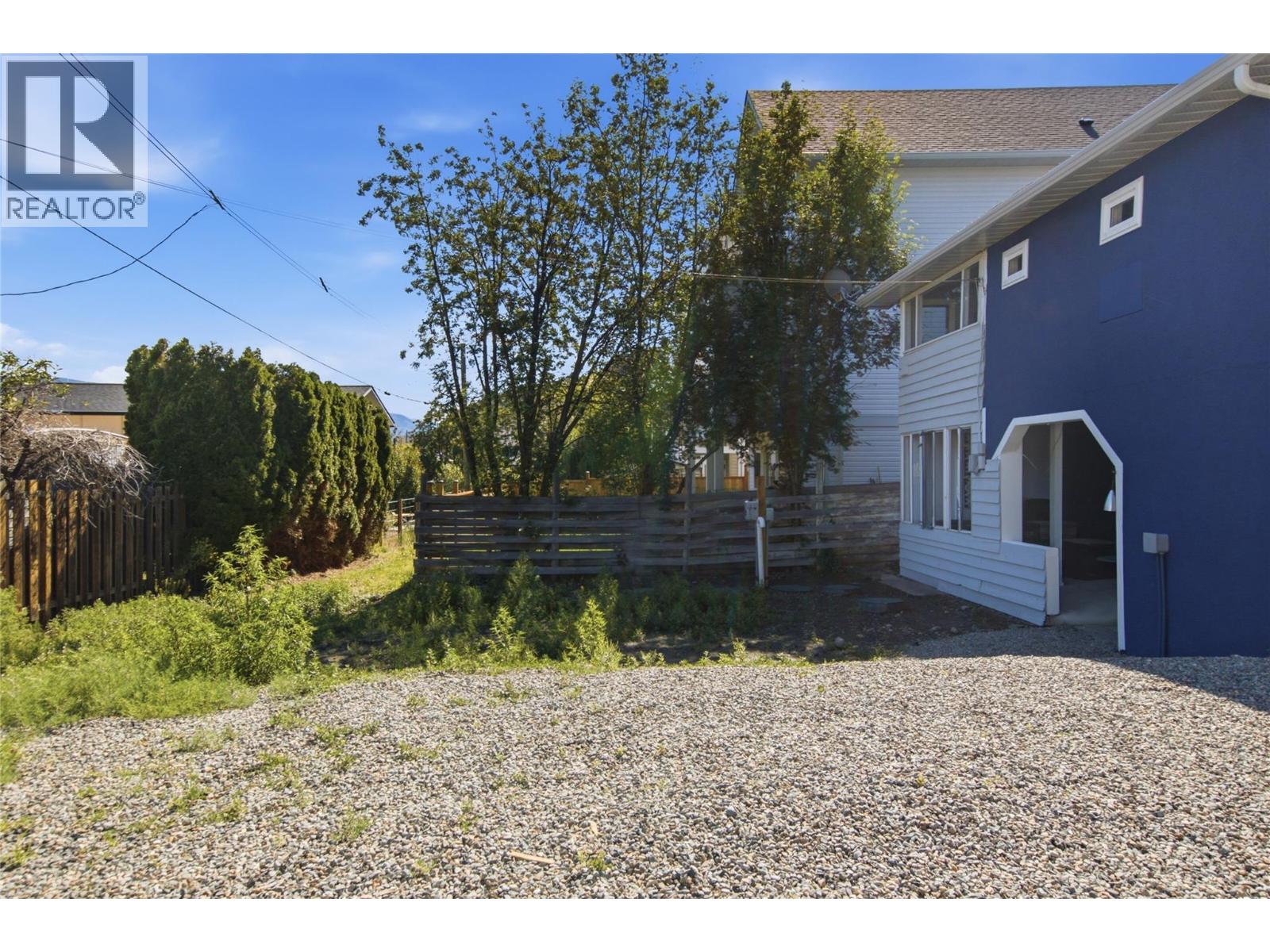6507 Savona Access Road Property Photo 6