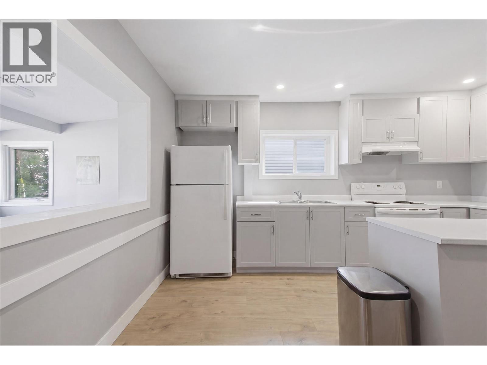 6507 Savona Access Road Property Photo 33
