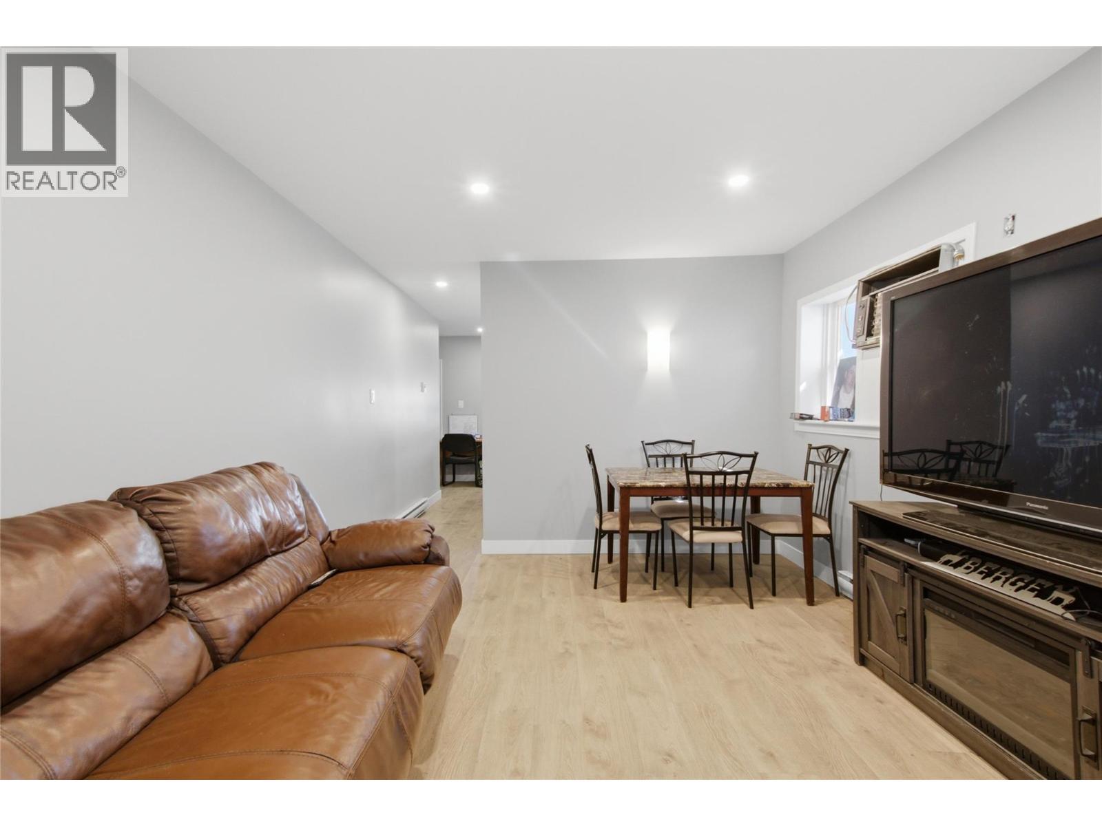 6507 Savona Access Road Property Photo 35