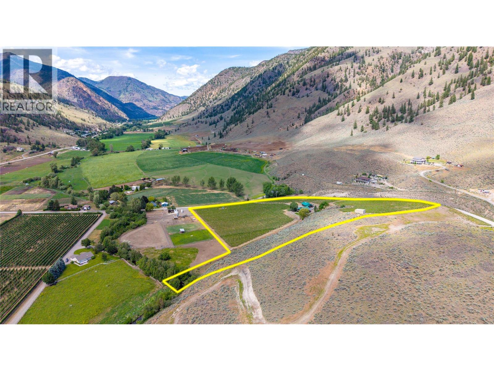 2795 Liddicoat Road Property Photo 1