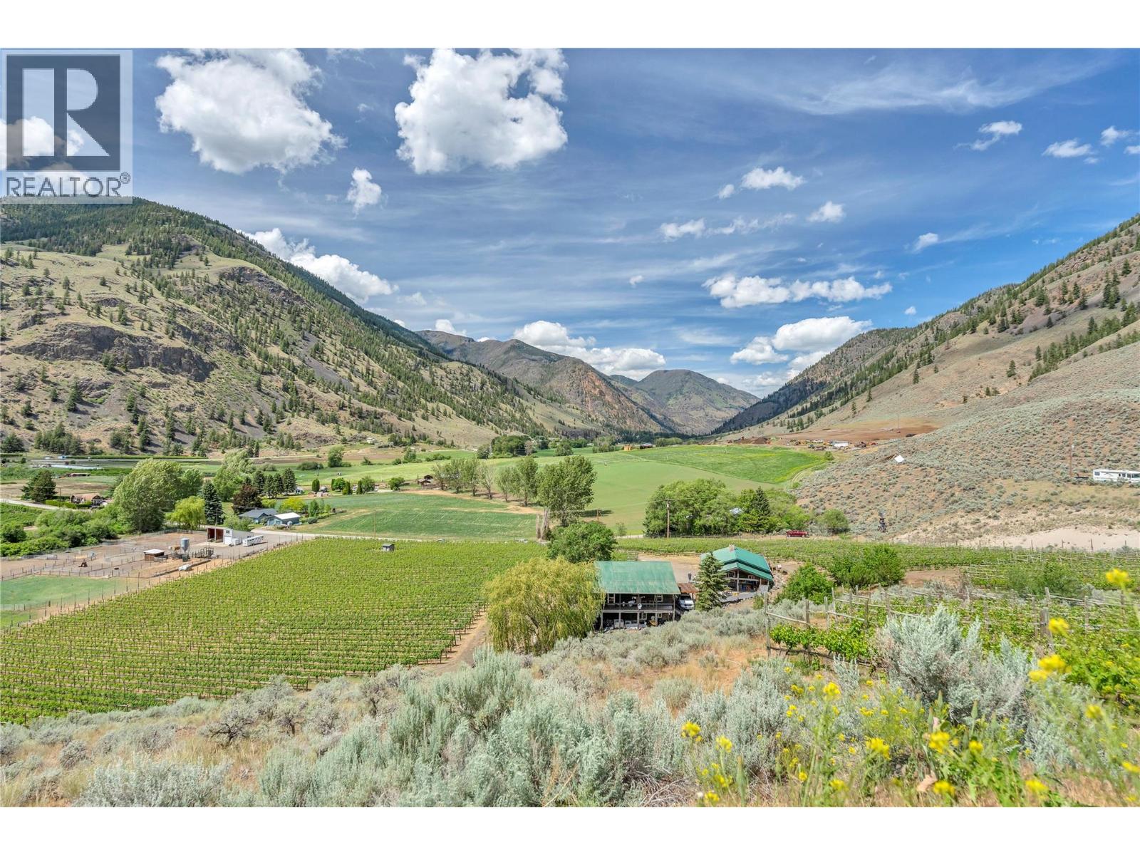 2795 Liddicoat Road Property Photo 4