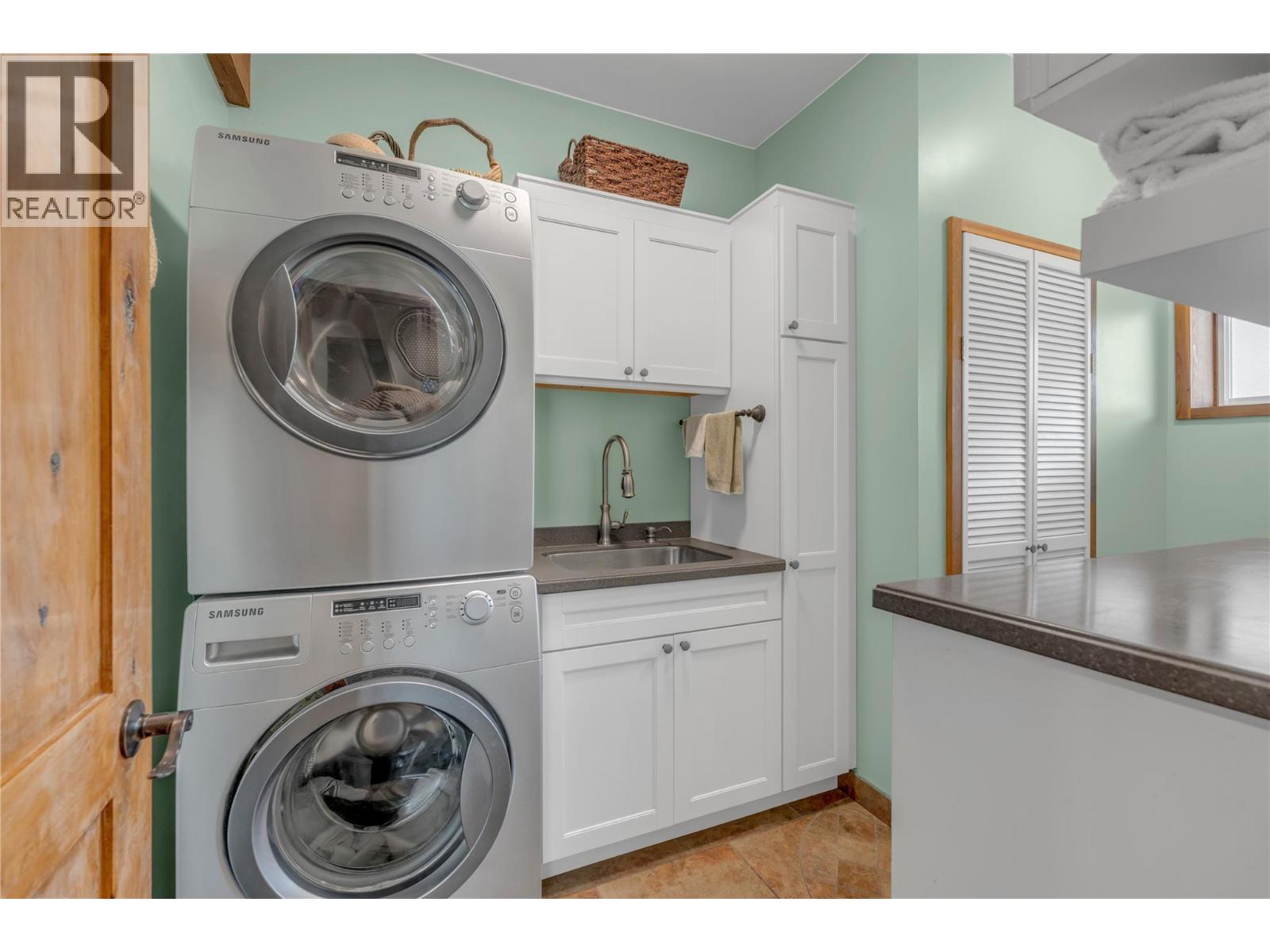 2795 Liddicoat Road Property Photo 22