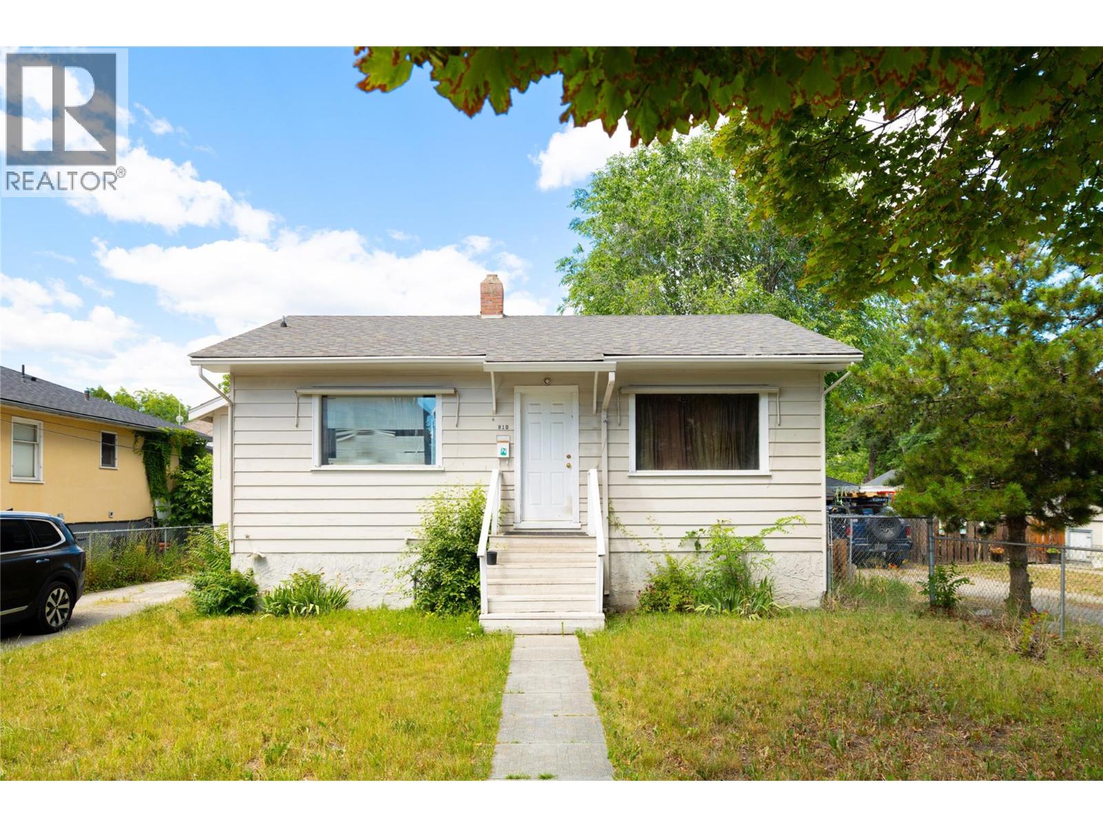 810 Leon Avenue Property Photo 3