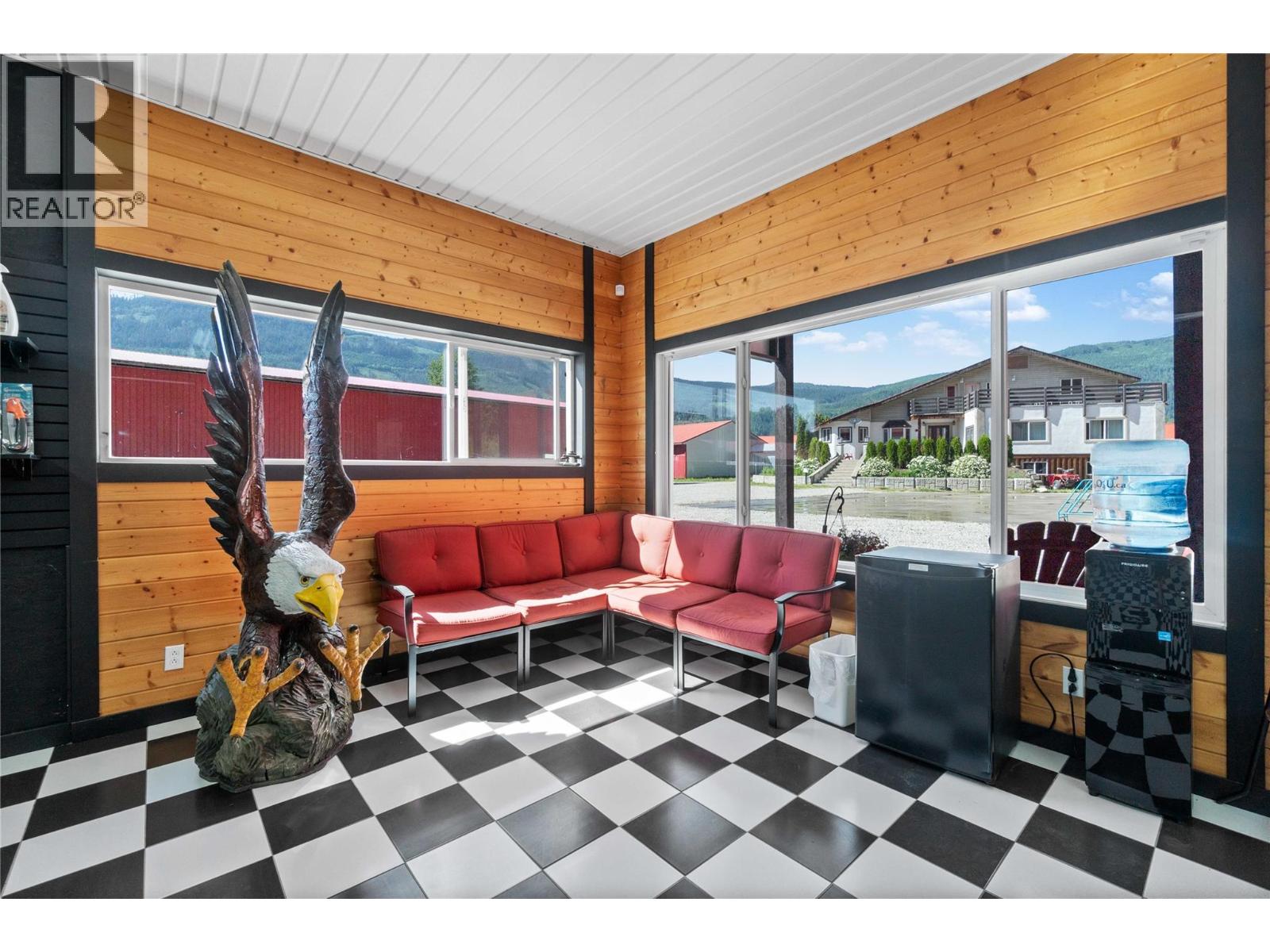 2054 Trans Canada Highway Property Photo 23