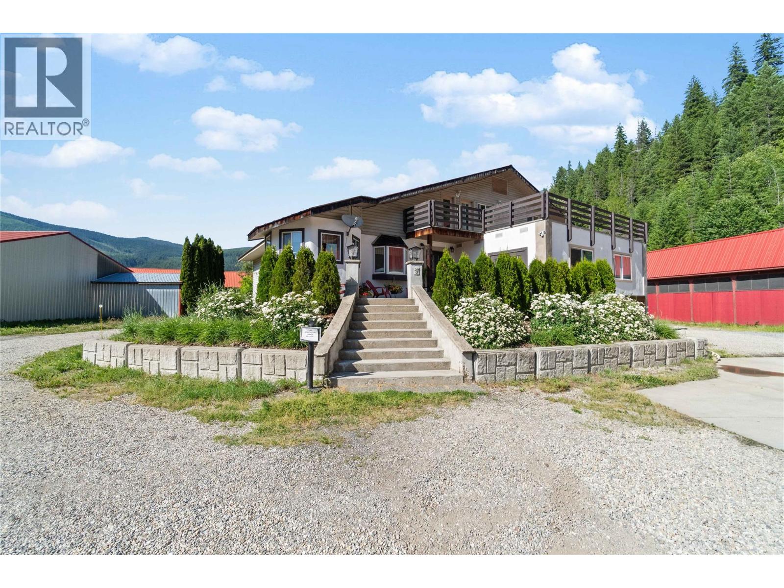 2054 Trans Canada Highway Property Photo 28