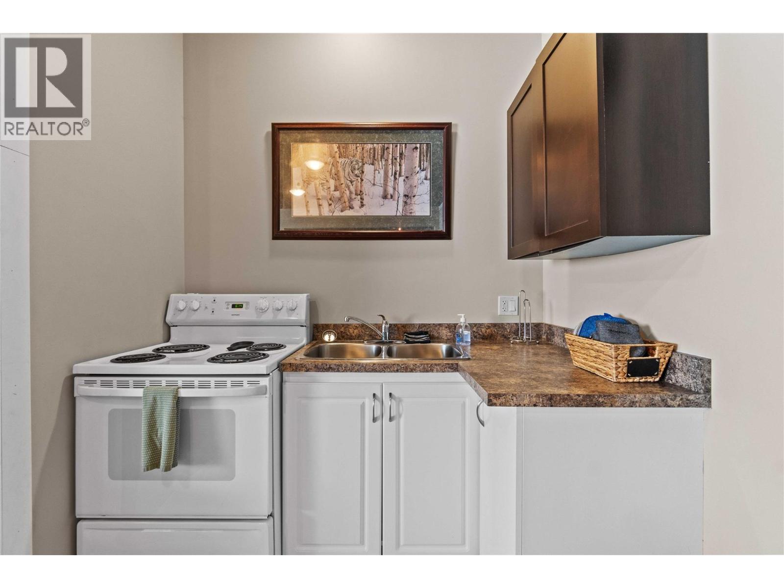 2054 Trans Canada Highway Property Photo 44