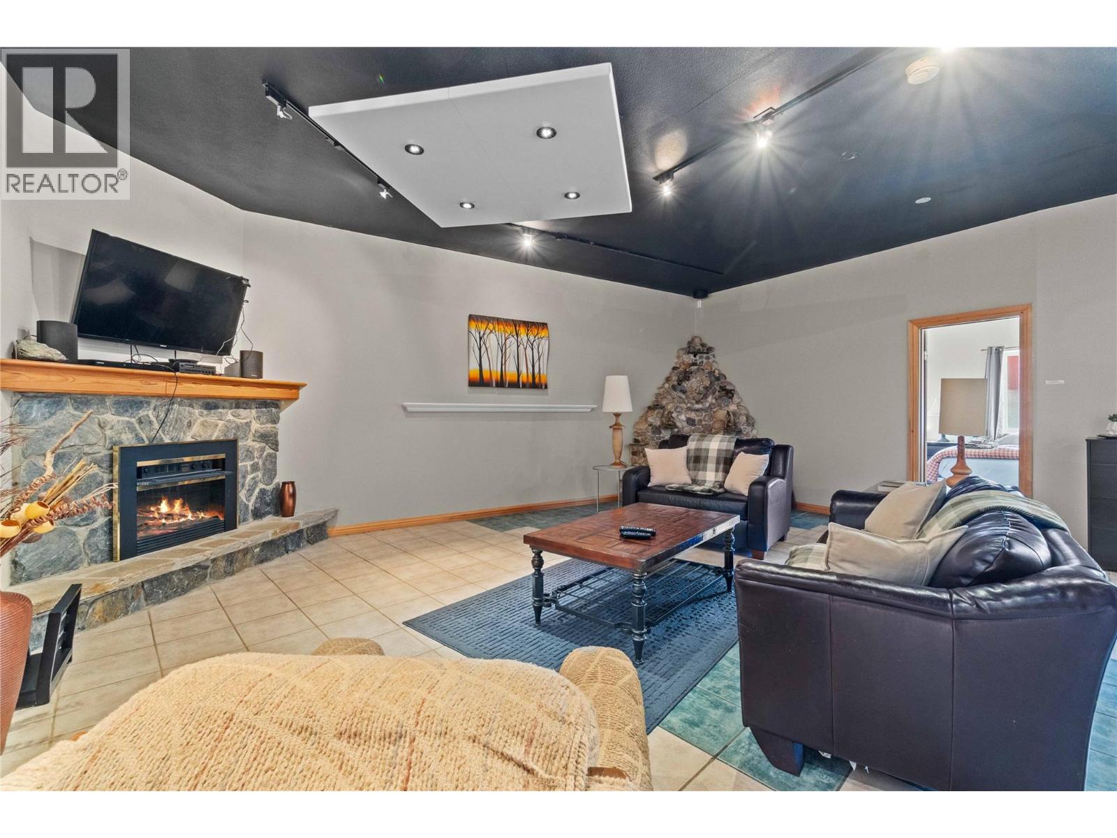 2054 Trans Canada Highway Property Photo 46