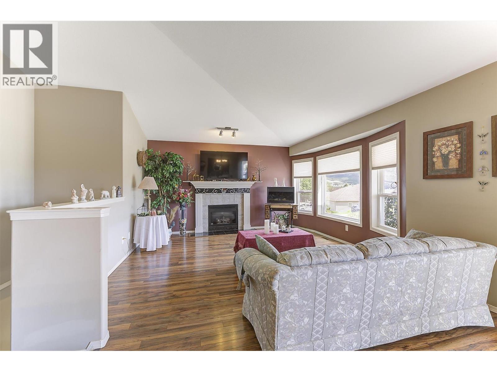 3684 Morningside Drive Property Photo 2