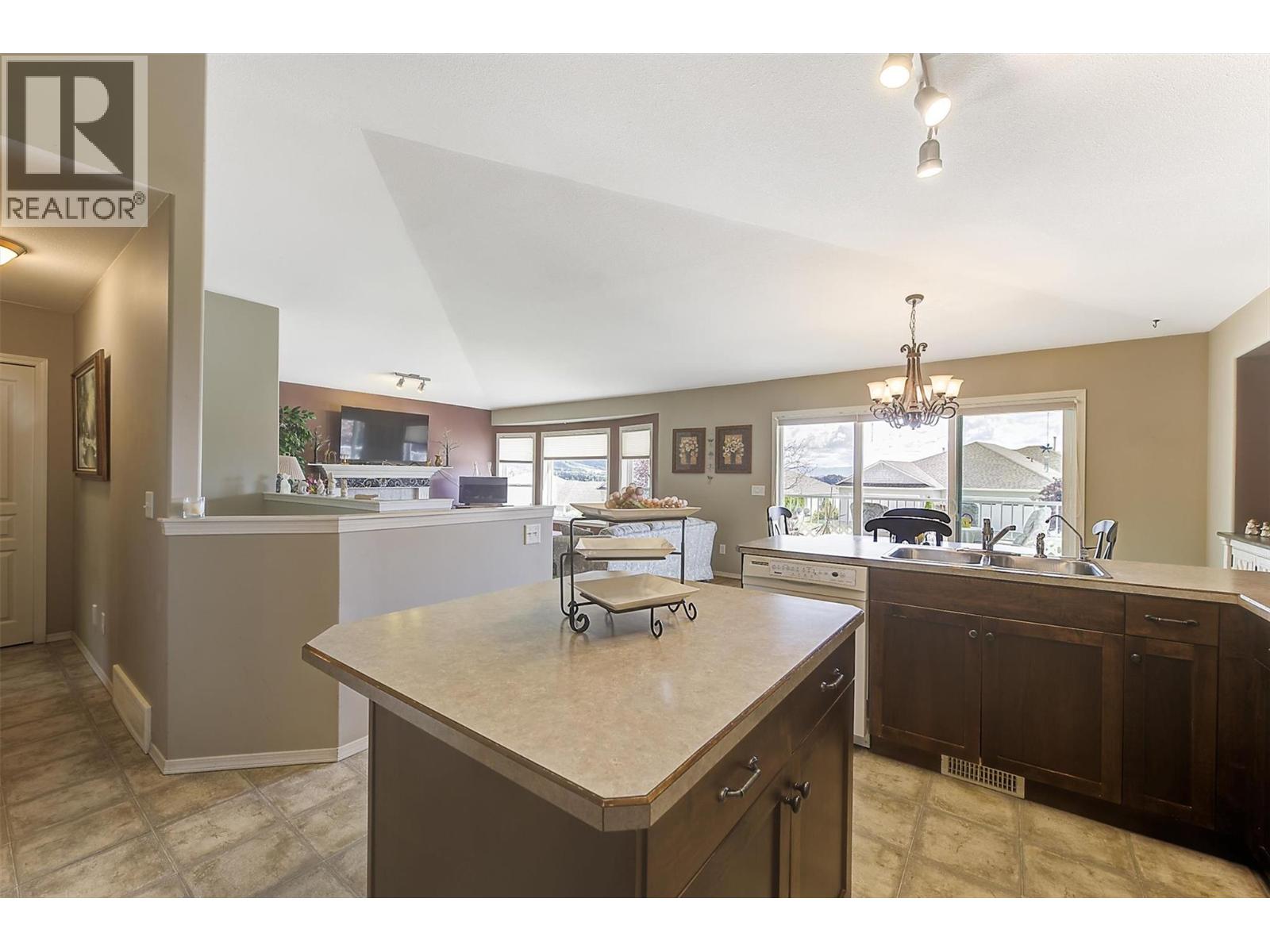 3684 Morningside Drive Property Photo 12