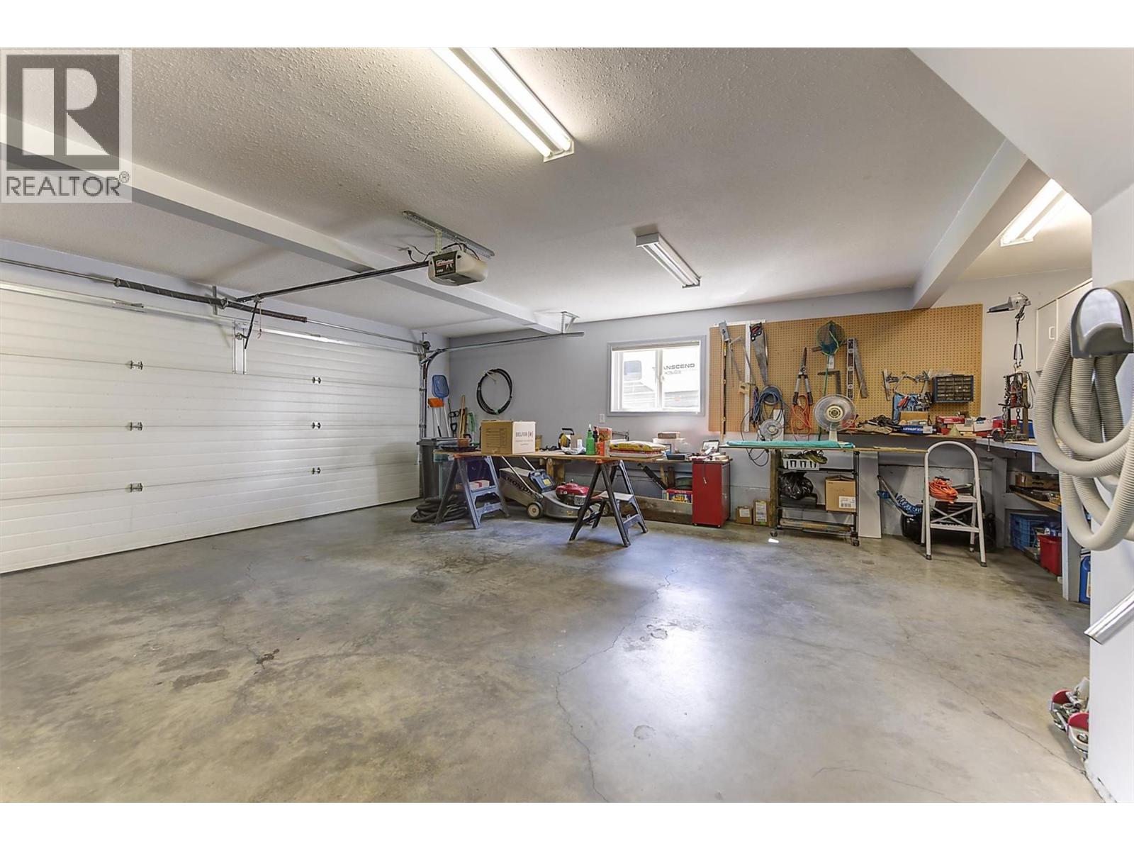 3684 Morningside Drive Property Photo 39