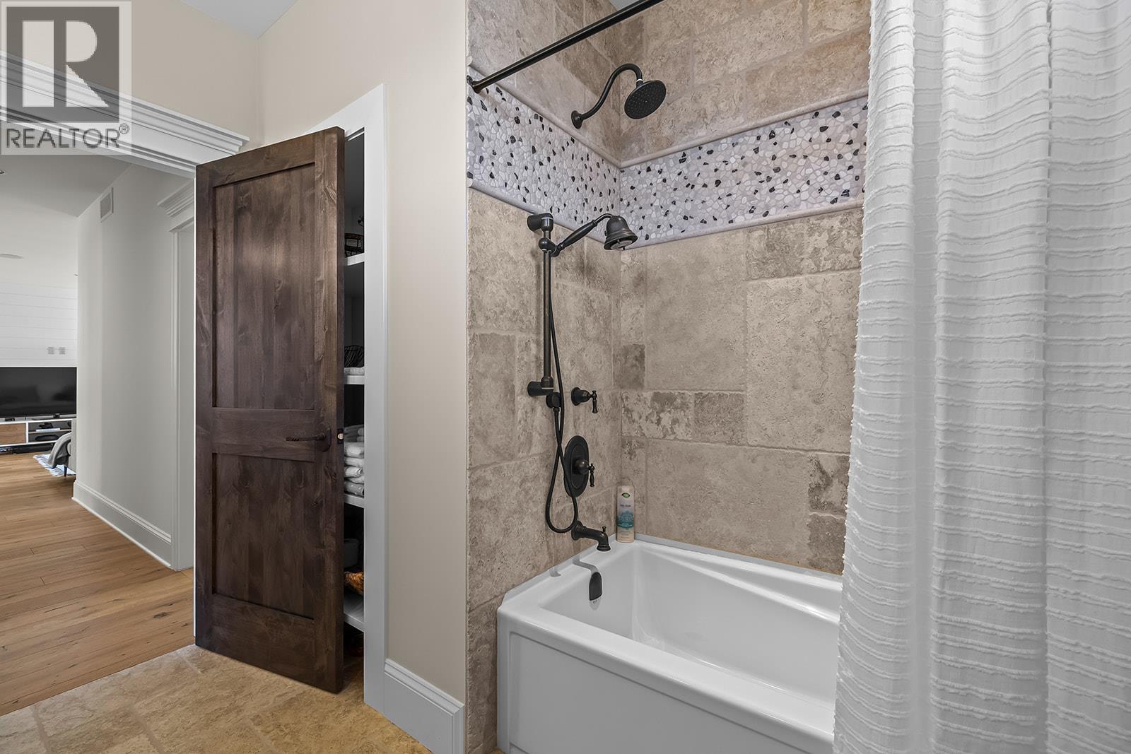 5683 Jasper Way Property Photo 42