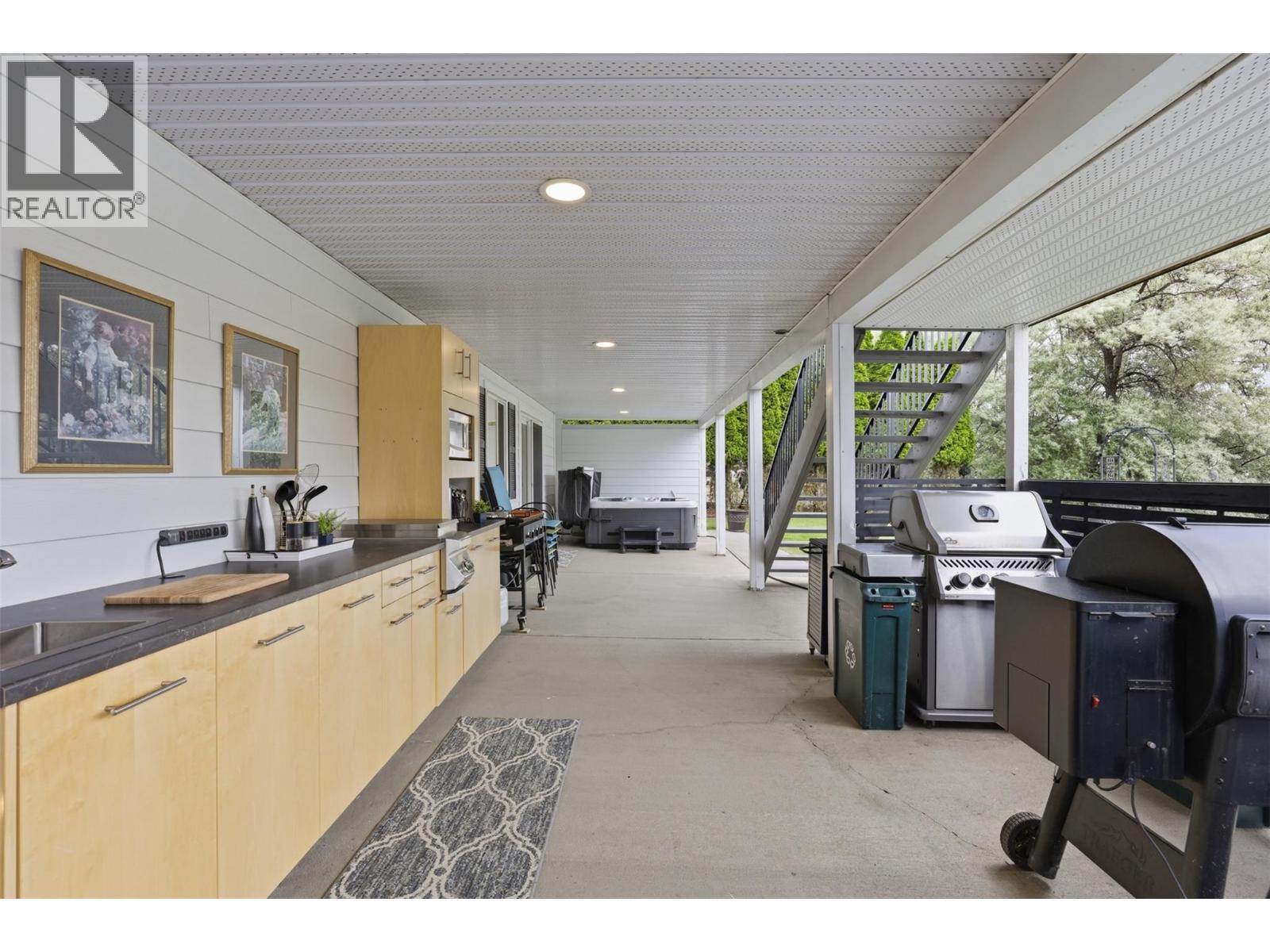 3724 Shuswap Road Property Photo 28